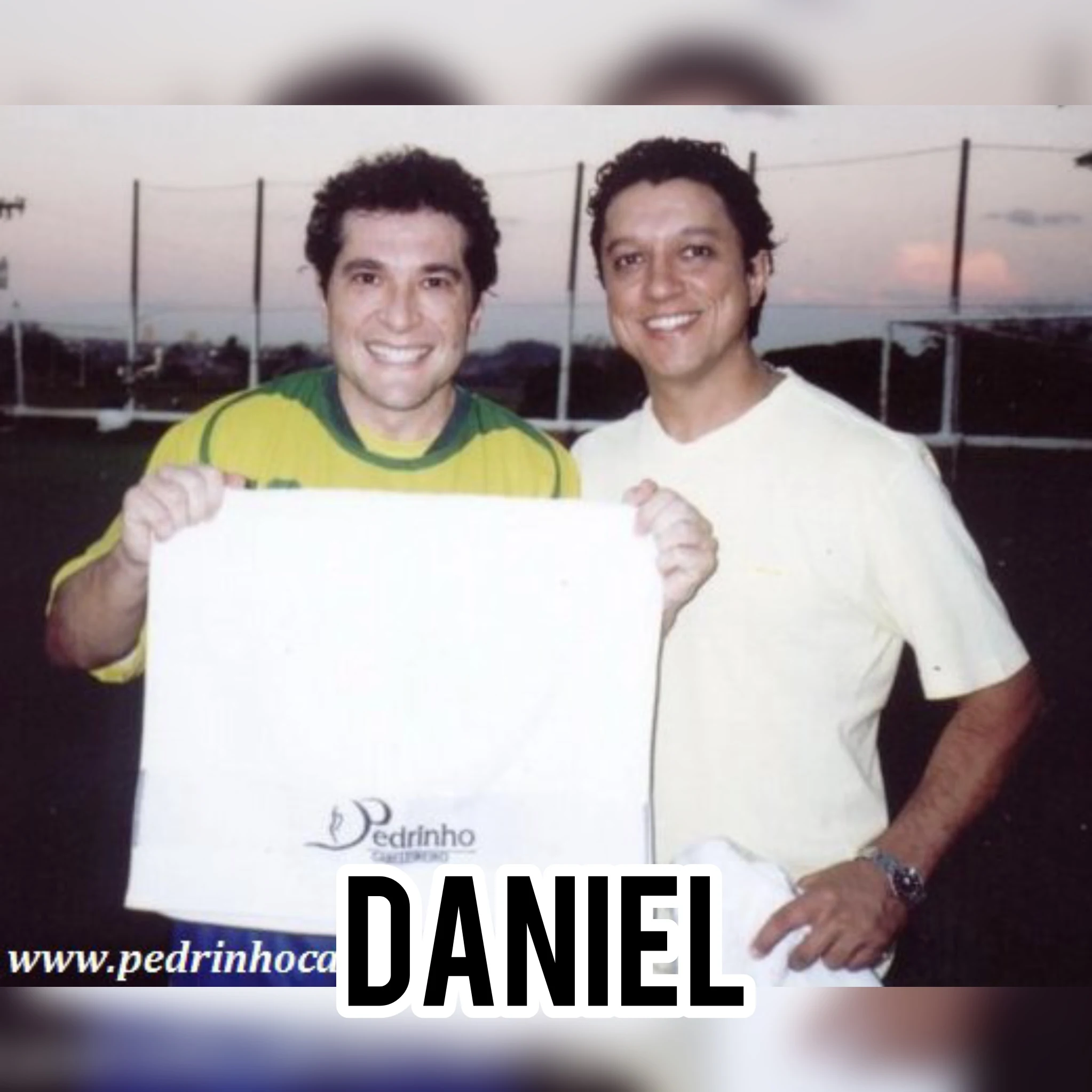 Pedrinho com artista